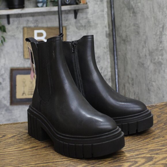 Wild Fable Womens Sterling Chelsea Boots 88075605 Black 6M - Picture 1 of 10